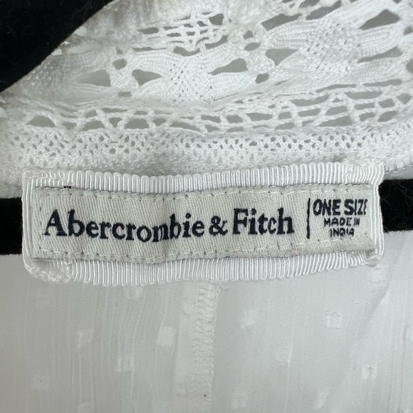 3/$65 SWIM Abercrombie ONE SIZE sheer dot coverup/kimono - Picture 4 of 4